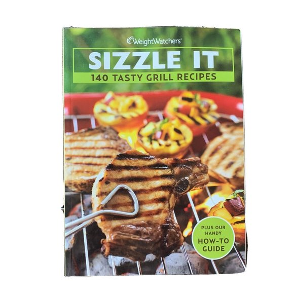 Sizzle It Weight Watchers 140 Tasty Grill Recipes‎ 2008 Cookbook Paperback - Picture 1 of 2